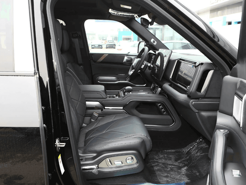 BYD LÉOPARD 8