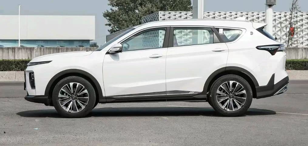 Jetour X70 PLUS — 7 Places