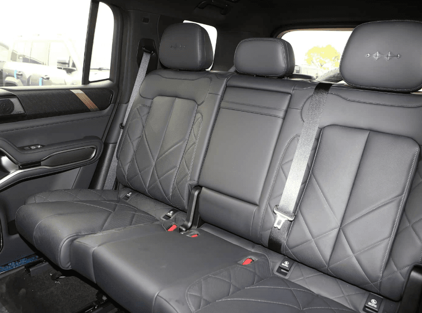 BYD TITANIUM 7